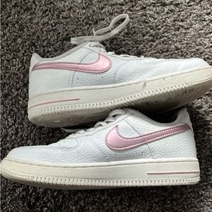 Girl’s 2.5 youth white and rose gold Nike Air Force